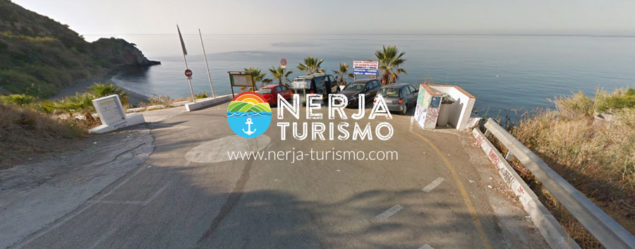 La Playa De MARO Cala Situada En Los Acantilados De Nerja