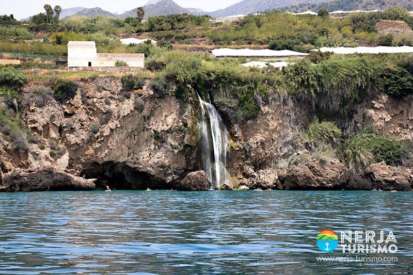 Disfruta del paseo en BARCO en Nerja una excursión increible